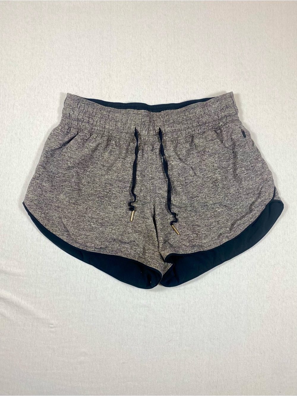 lululemon Heathered Gray Running Shorts Size 6 Black Liner